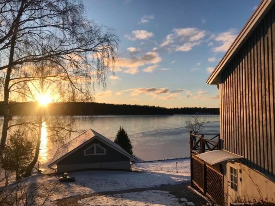 Sjoestuga/Gaesthus I Skaergarden. Åkersberga Екстериор снимка